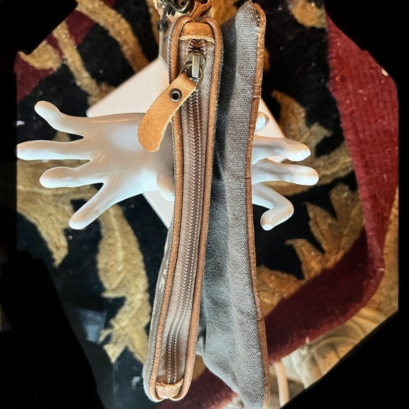 Myra Bag ADVENTURE BEGINS Distressed Pouch Wristlet Pouch Zip Pouch Clutch NEW - Picture 9 of 13